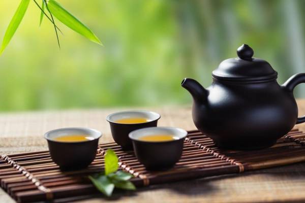 Văn Hóa Trà Việt Nam - Nghệ Thuật Thưởng Trà Của Người Việt