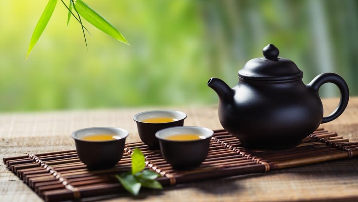 Văn Hóa Trà Việt Nam - Nghệ Thuật Thưởng Trà Của Người Việt